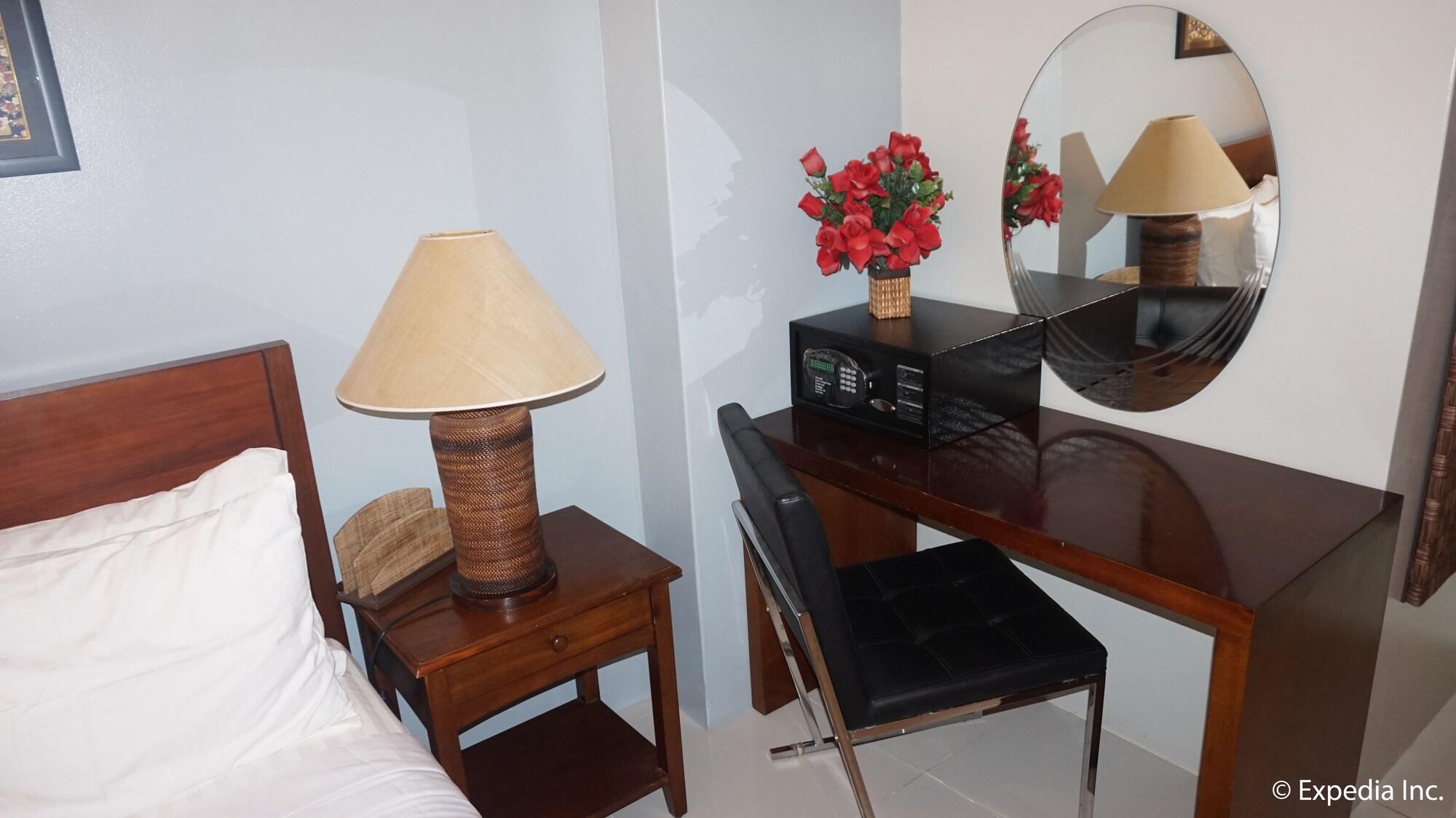 Pacific Park Hotel Quezon City Bagian luar foto