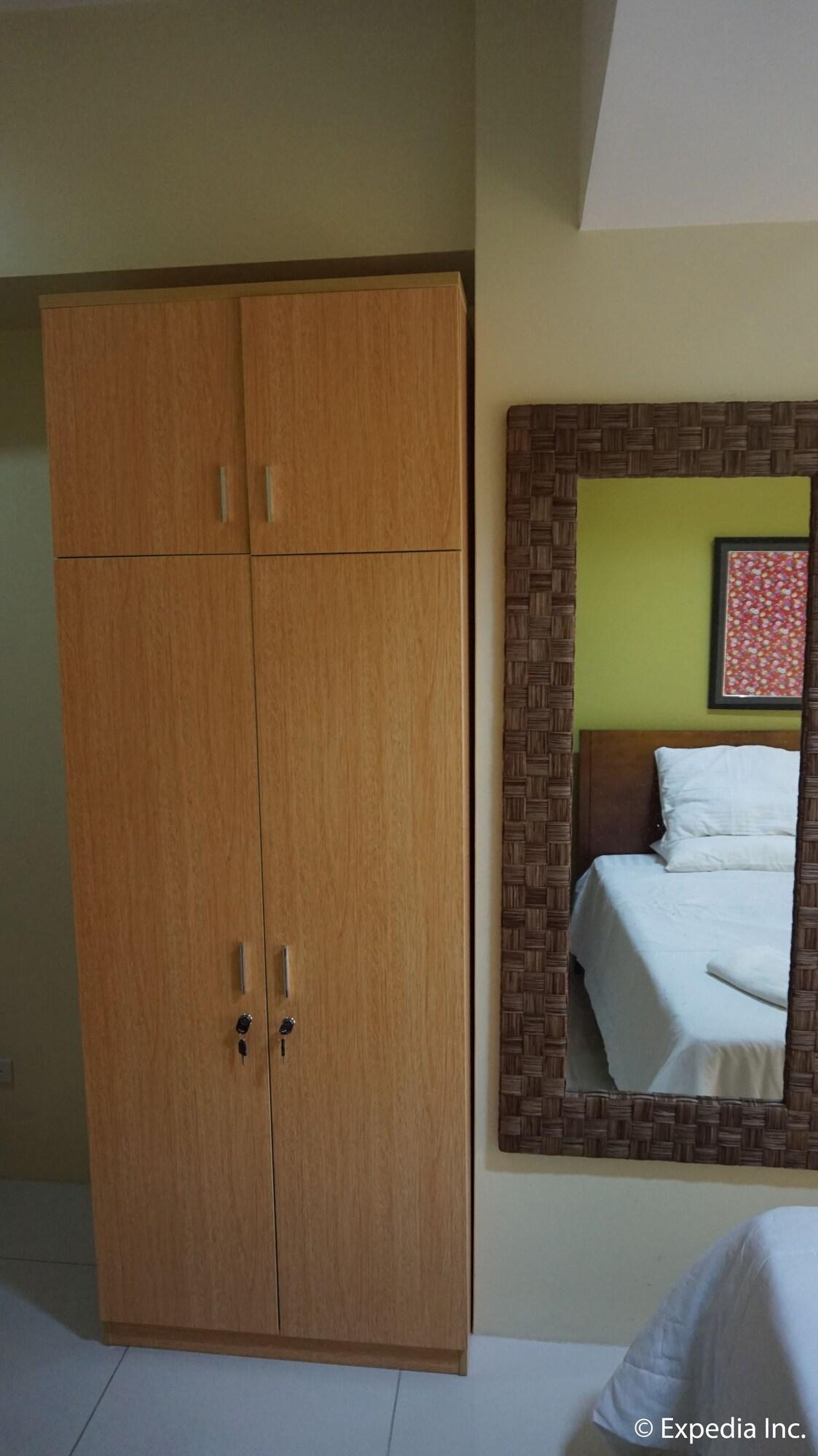 Pacific Park Hotel Quezon City Bagian luar foto