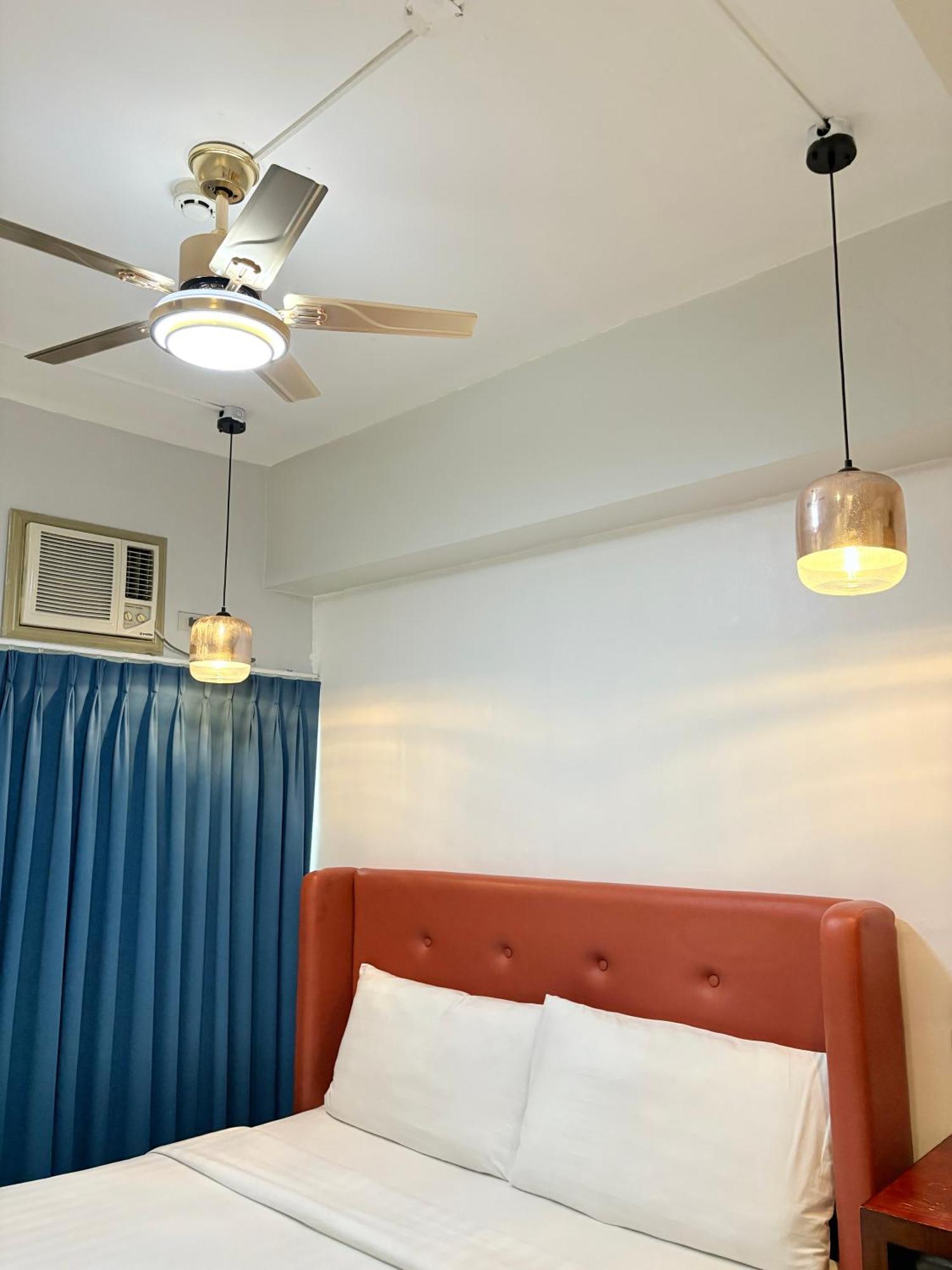 Pacific Park Hotel Quezon City Bagian luar foto