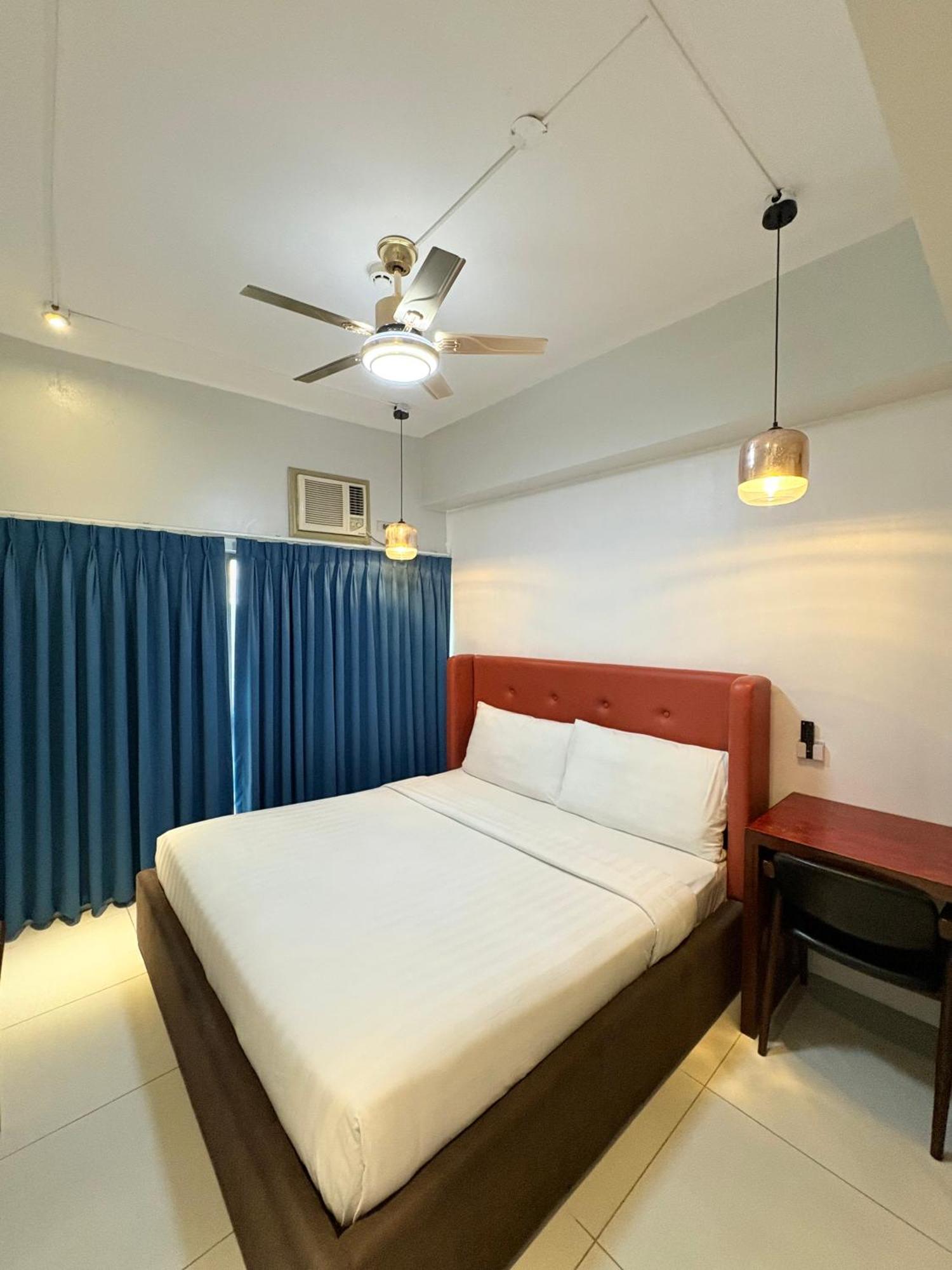 Pacific Park Hotel Quezon City Bagian luar foto