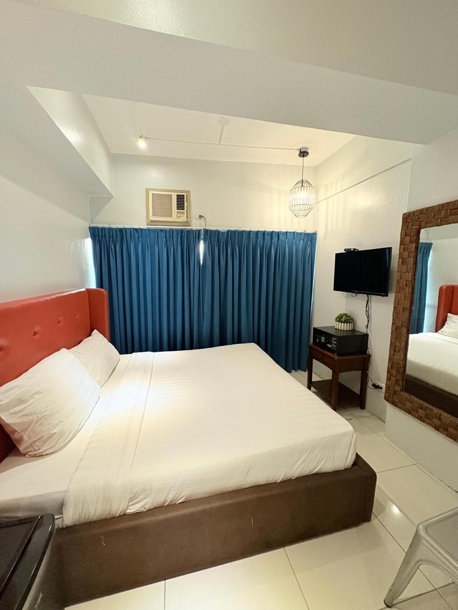 Pacific Park Hotel Quezon City Bagian luar foto