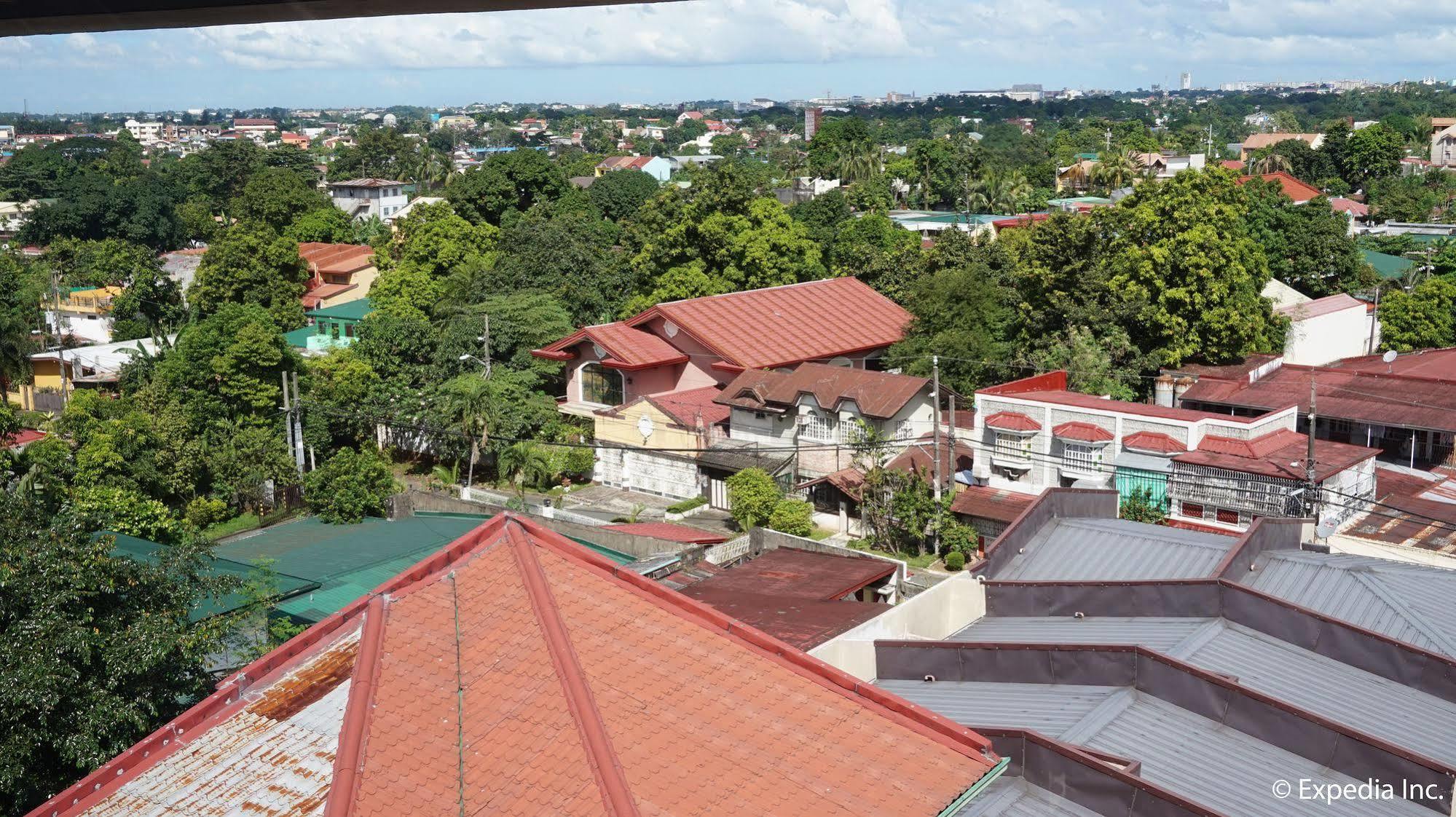 Pacific Park Hotel Quezon City Bagian luar foto